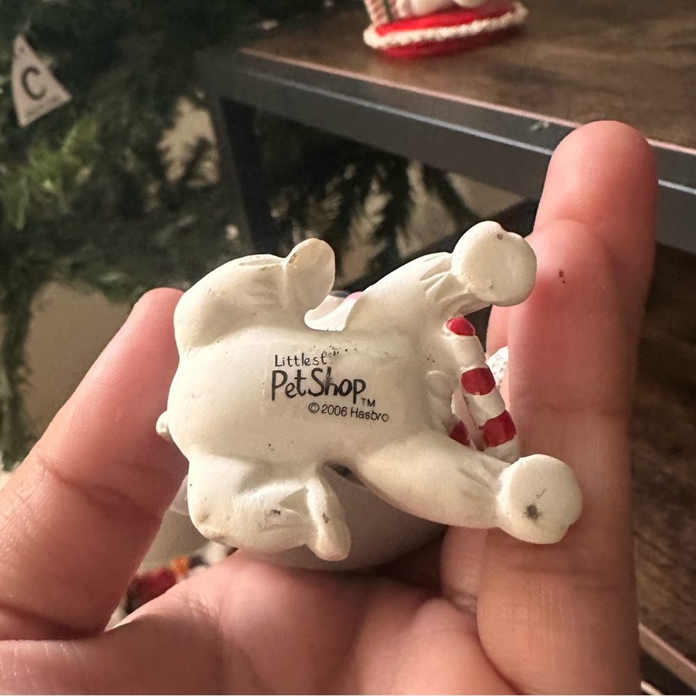 Rare 2006 Littlest Pet Shop Christmas Bobble head Cat Figurine & puppy - Picture 9 of 9